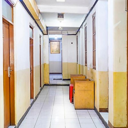 Spot On 91444 Hotel Arimbi Bandung Exterior photo