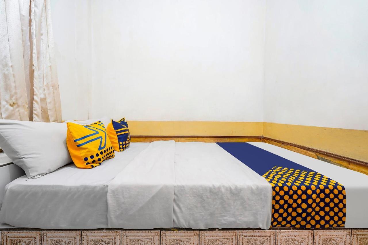Spot On 91444 Hotel Arimbi Bandung Exterior photo