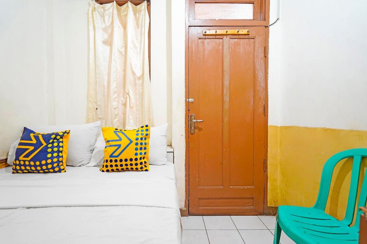 Spot On 91444 Hotel Arimbi Bandung Exterior photo