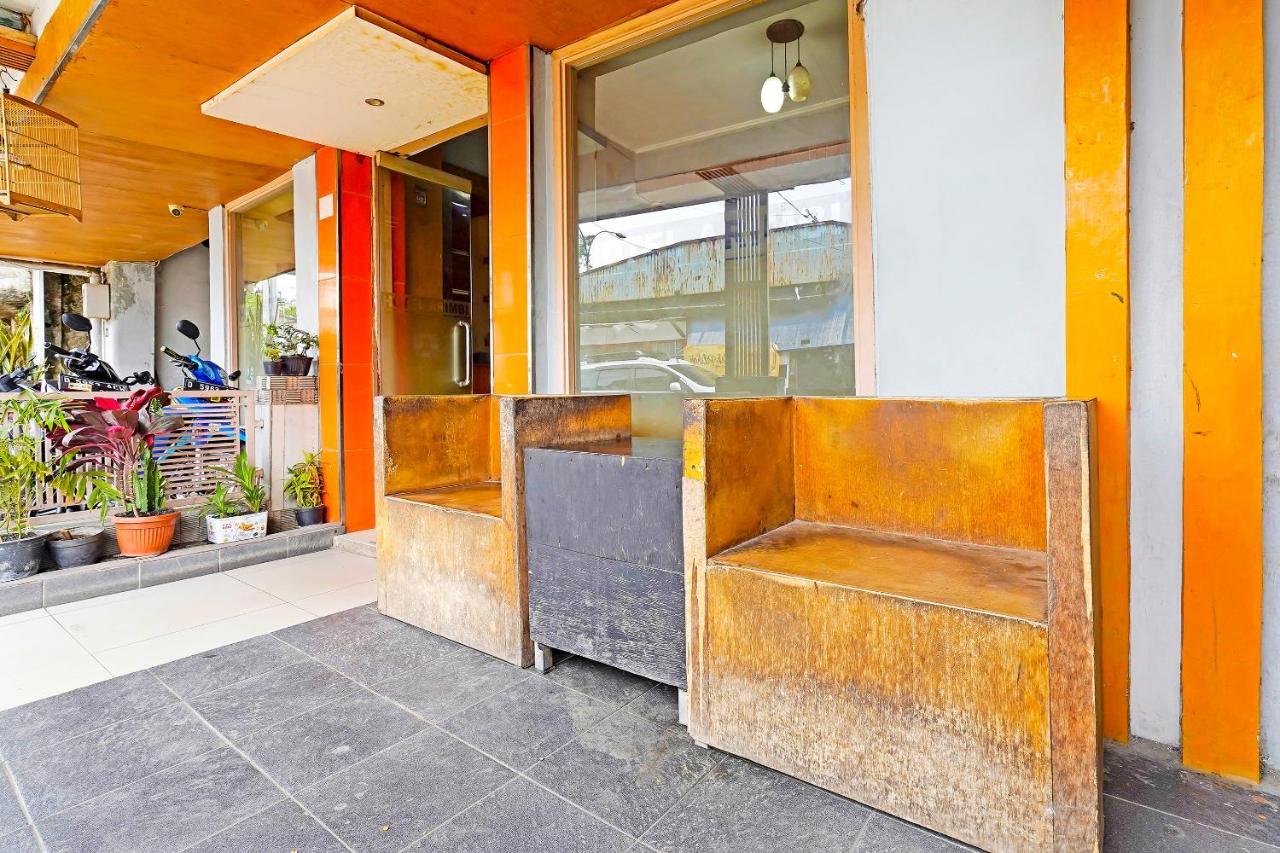 Spot On 91444 Hotel Arimbi Bandung Exterior photo